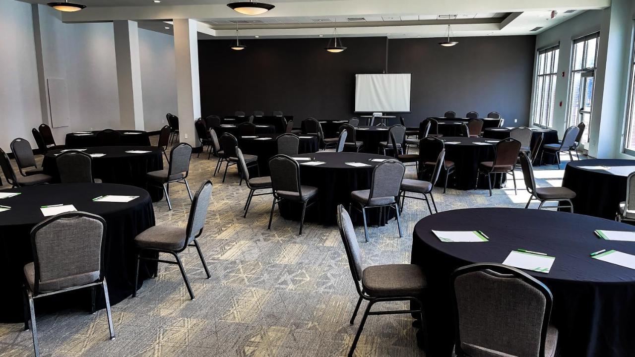 Holiday Inn Omaha Downtown - Waterpark By Ihg Экстерьер фото